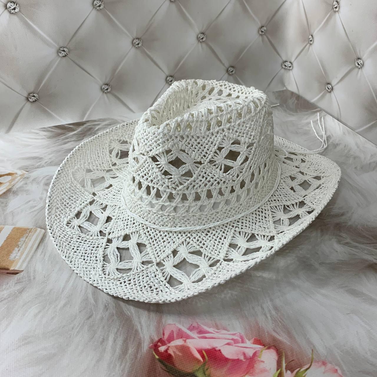 Капелюх-федора плетений з візерунками Білий