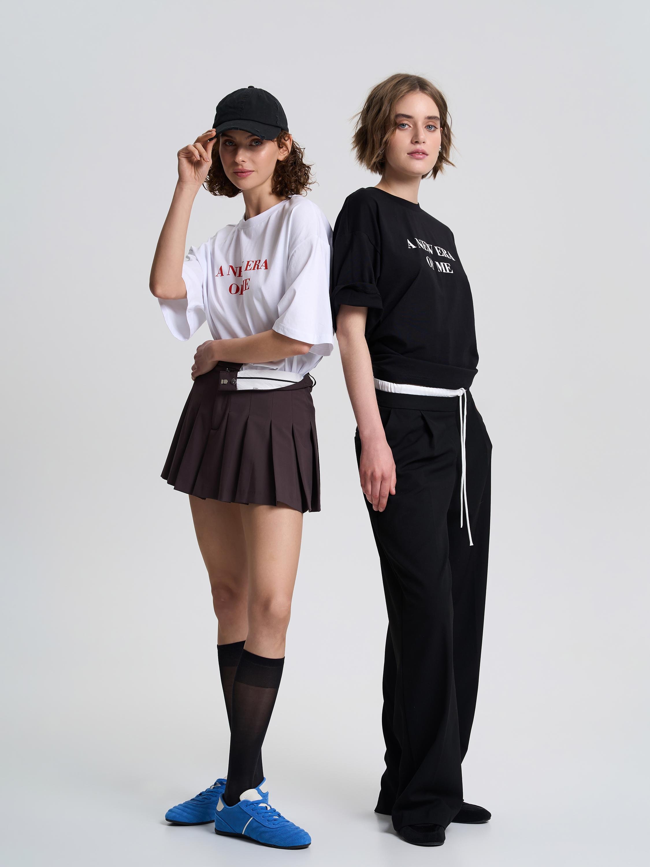 Футболка женская с надписью ROZA 240605 2XL Черный (4824005717611) - фото 2 Футболка женская с надписью ROZA 240605 2XL Черный (4824005717611) - фото 2