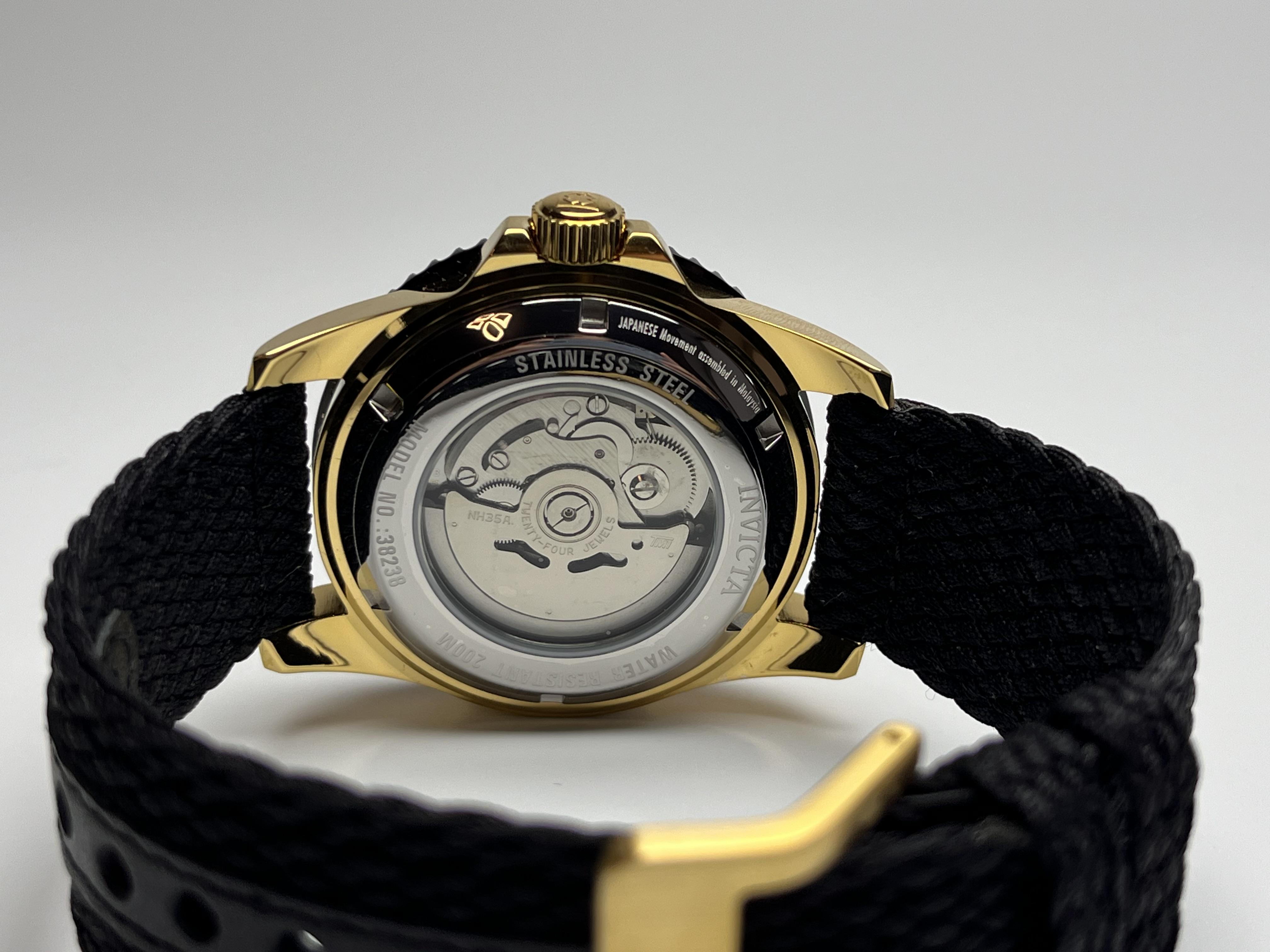 Годинник чоловічий Invicta 38238 Pro Diver (27209277) - фото 6 Годинник чоловічий Invicta 38238 Pro Diver (27209277) - фото 6