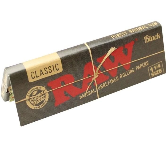 Бумага для самокруток RAW Black Ultra Thin 1¼"