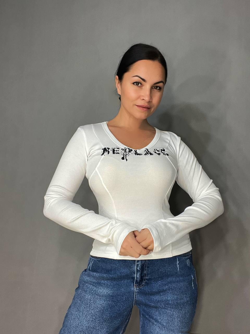 Лонгслів жіночий A-N 25079 рубчик реглан v-виріз корсетні шви OS Білий (3451) - фото 7 Лонгслів жіночий A-N 25079 рубчик реглан v-виріз корсетні шви OS Білий (3451) - фото 7