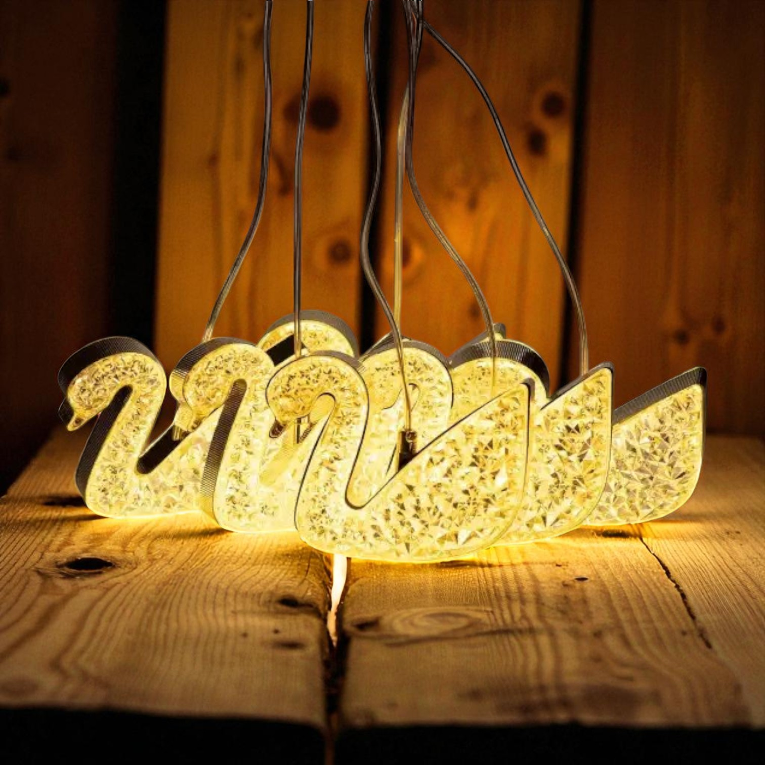 Гирлянда штора сетевая LED с объемными фигурами лебедей Сваровски 3 м 6 ламп Теплый желтый (6L3MSWA) Гирлянда штора сетевая LED с объемными фигурами лебедей Сваровски 3 м 6 ламп Теплый желтый (6L3MSWA)