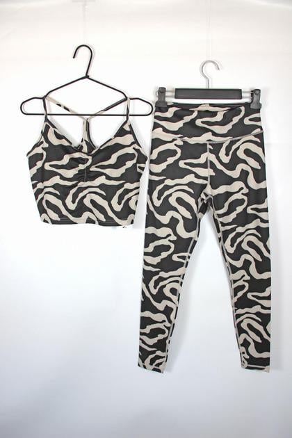 Костюм ONLY 15339345 принт M Черный