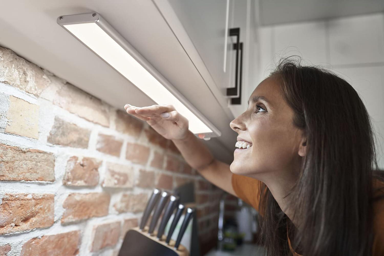 Светильник настенно-потолочный Ledvance со сенсором USB-зарядка 3,2 Вт 200 лм 1500 мАч (601619) - фото 3 Светильник настенно-потолочный Ledvance со сенсором USB-зарядка 3,2 Вт 200 лм 1500 мАч (601619) - фото 3