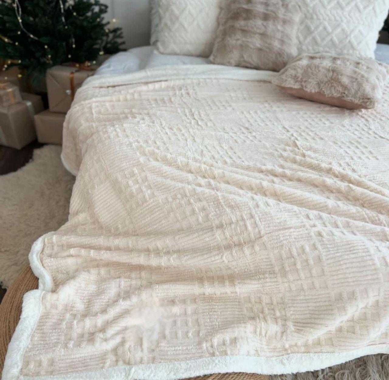 Плед овчина утеплений 200х230 см Молочний (Д-vik-pled-ovchina-002-02) - фото 1 Плед овчина утеплений 200х230 см Молочний (Д-vik-pled-ovchina-002-02) - фото 1