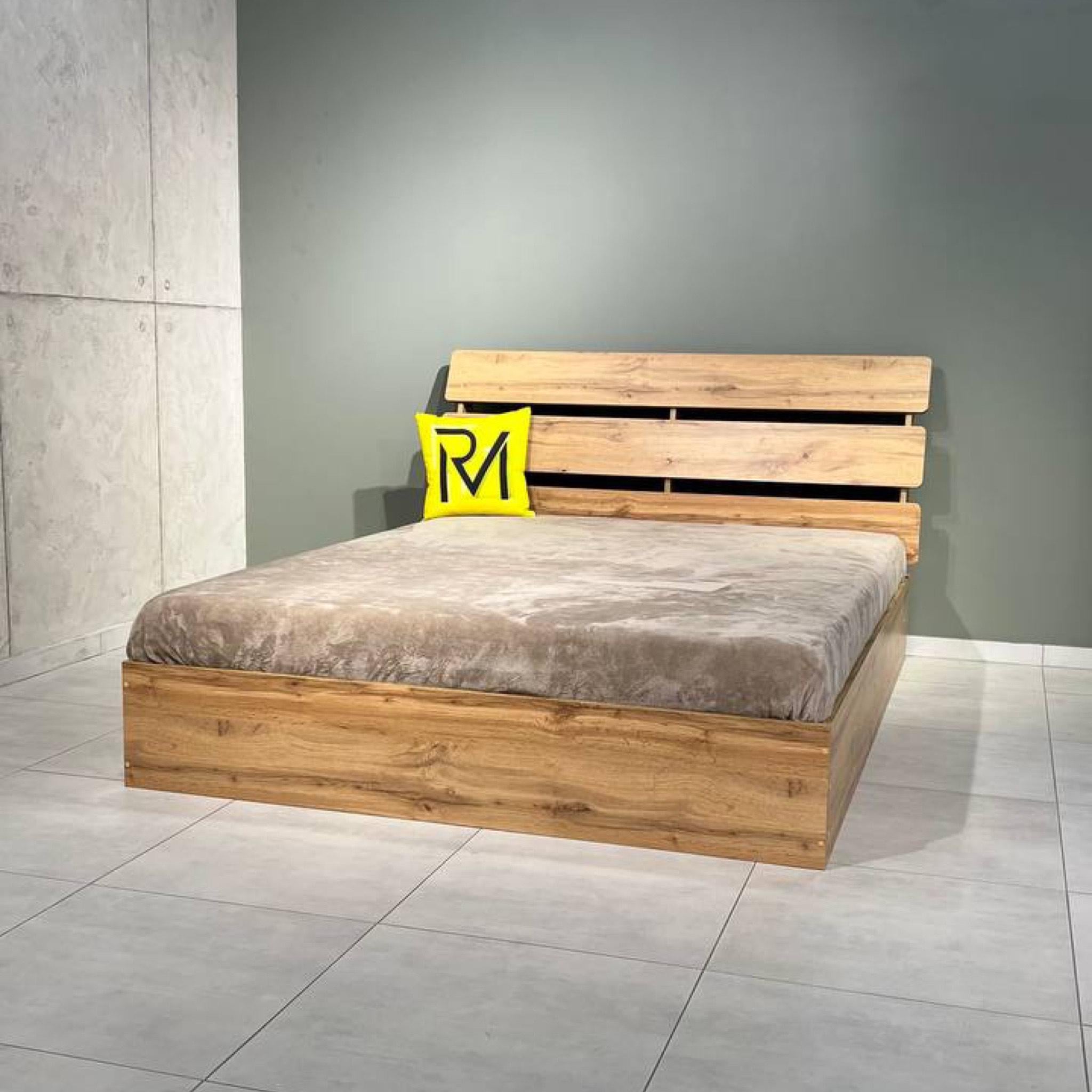 Кровать двуспальная из ДСП Taho с изгибом 170х218х102 см (000050094)