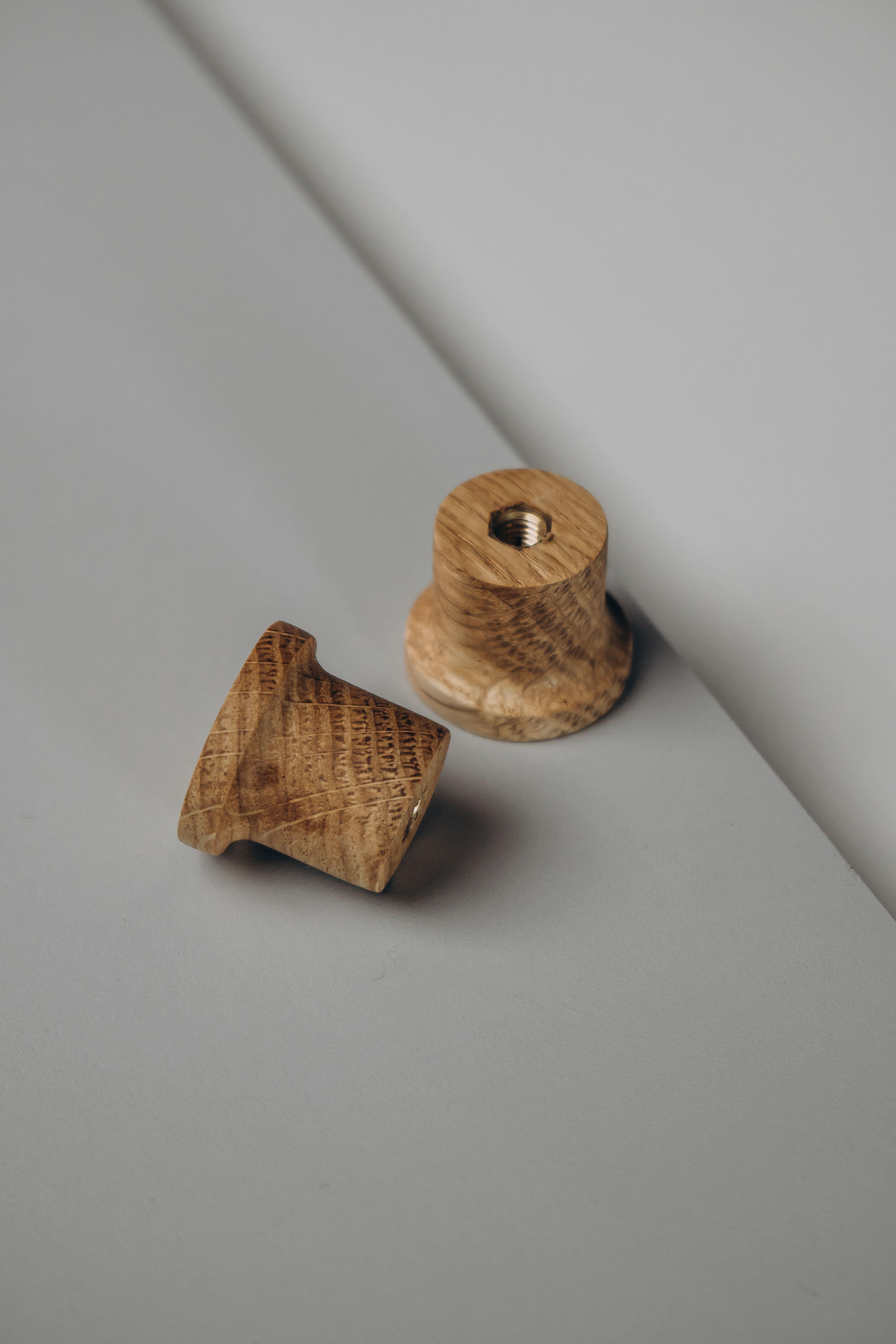 Меблева ручка Umbrellaз дерева 30 мм - фото 3 Меблева ручка Umbrellaз дерева 30 мм - фото 3