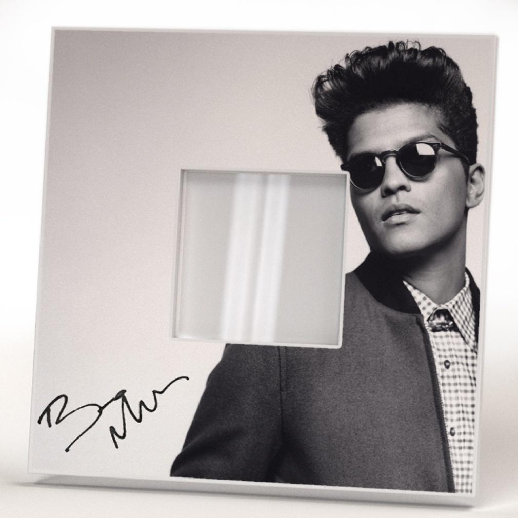 Дзеркало з фото Співак Bruno Mars 260х260 мм (M00790) - фото 2