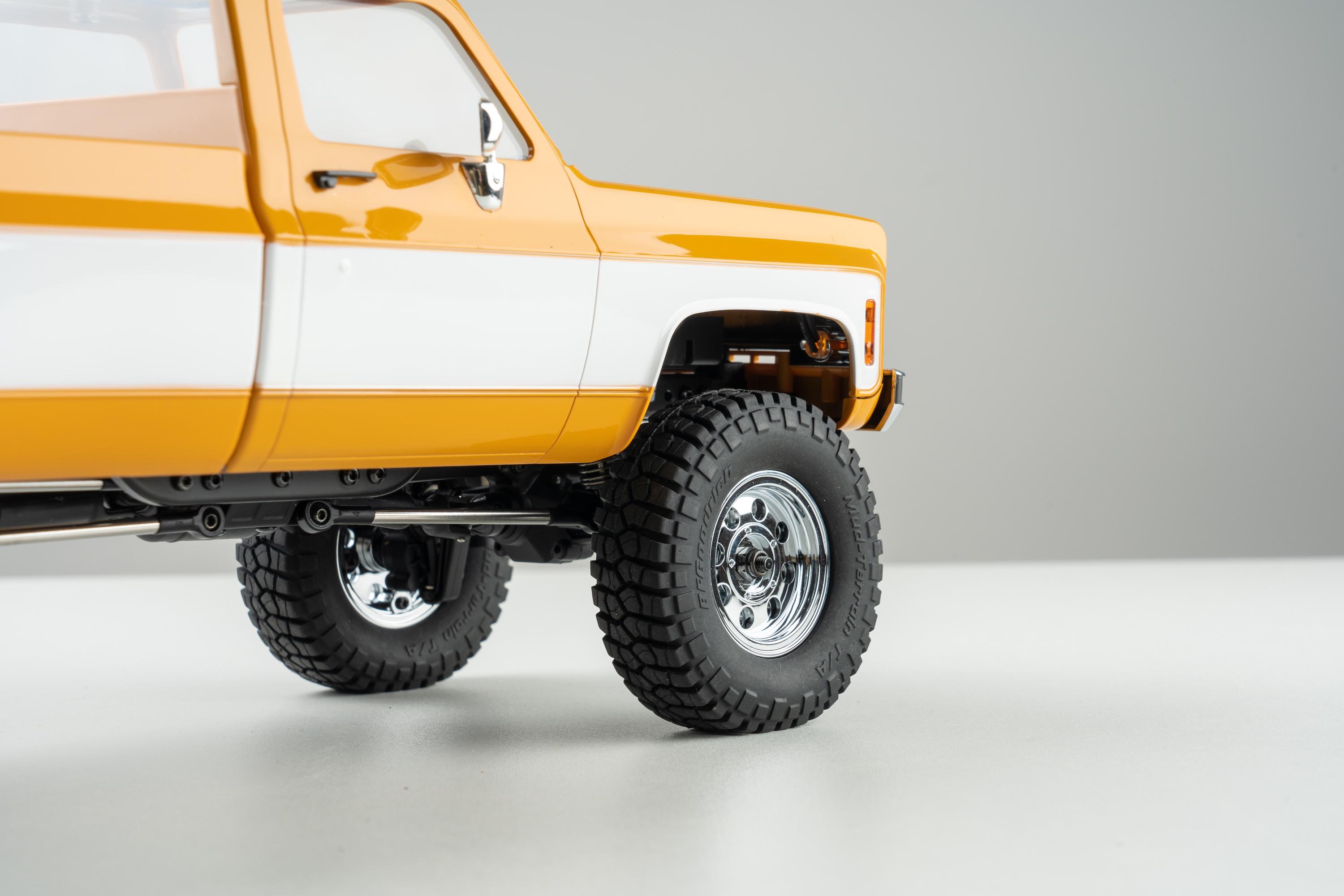 Машинка на радиоуправлении FMS 1:18 Chevrolet K10 RTR Желтый - фото 27 Машинка на радиоуправлении FMS 1:18 Chevrolet K10 RTR Желтый - фото 27