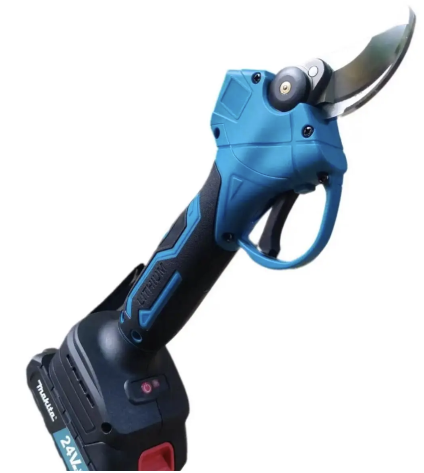 Набір пила та секатор Makita DUC150HN 24В 2 АКБ 24V/5.0Ah (942-Andr) - фото 9 Набір пила та секатор Makita DUC150HN 24В 2 АКБ 24V/5.0Ah (942-Andr) - фото 9