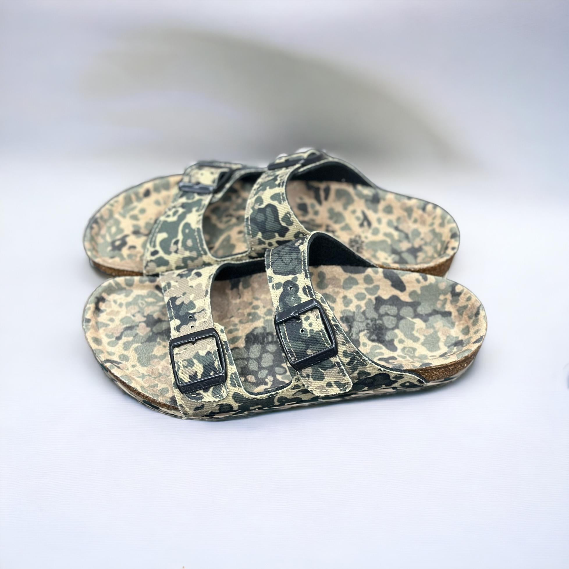 Шльопанці дитячі ортопедичні Birkenstok р. 33 21 см Зелений камуфляж (35049785)