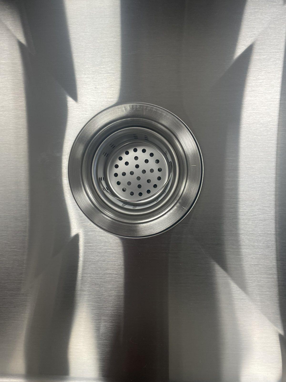 Мийка Kroner-6350LHM 3,0/1,0 мм ліва Сірий/змішувач-кран з гнучким виливом Kroner Küche-C031BLK - фото 9