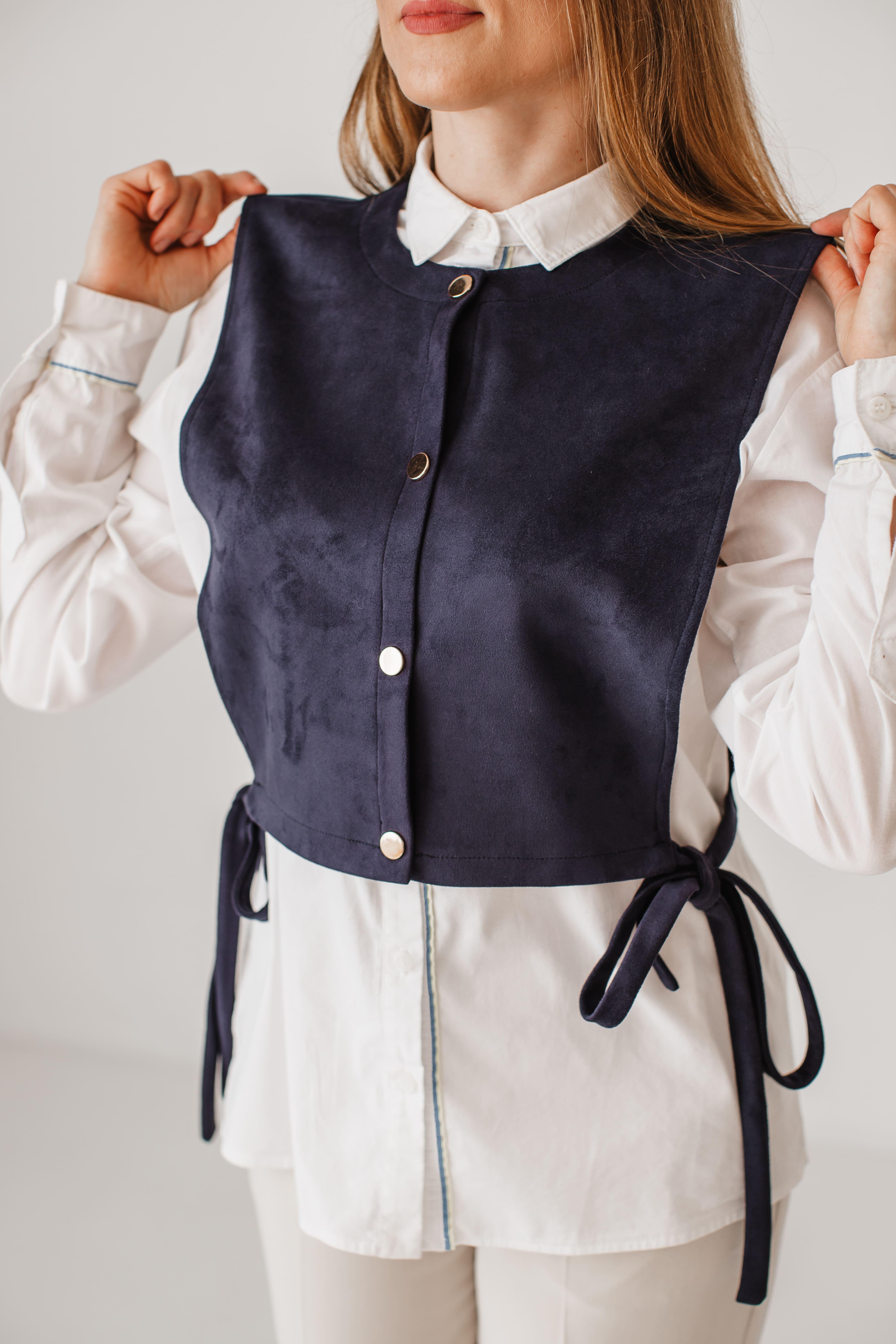 Жилет жіночий VSlatinina замшевий на кнопках S Темно-синій (01234567829) - фото 14 Жилет жіночий VSlatinina замшевий на кнопках S Темно-синій (01234567829) - фото 14