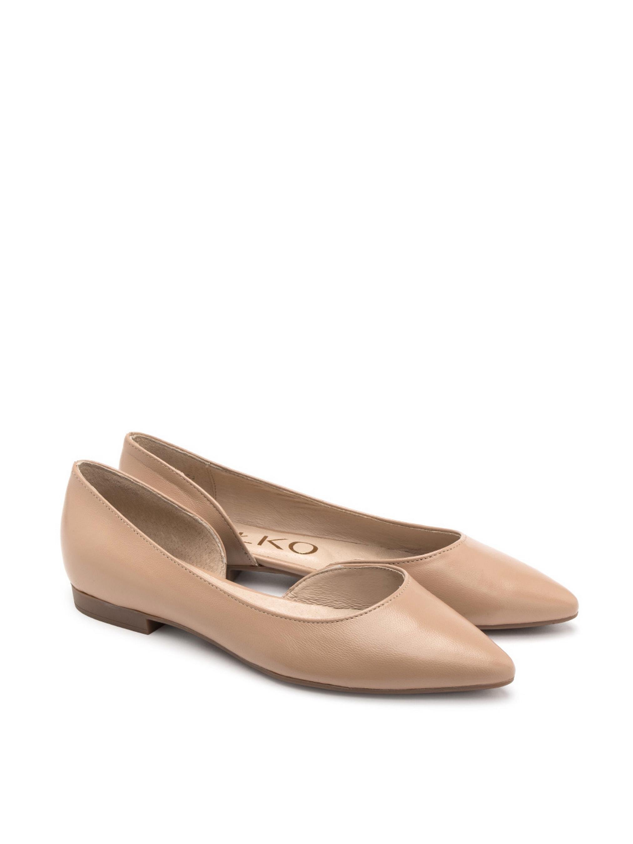 Туфли балетки кожаные женские RYLKO с фигурным вырезом р. 38,5 Бежевый (1SM08____9TF)