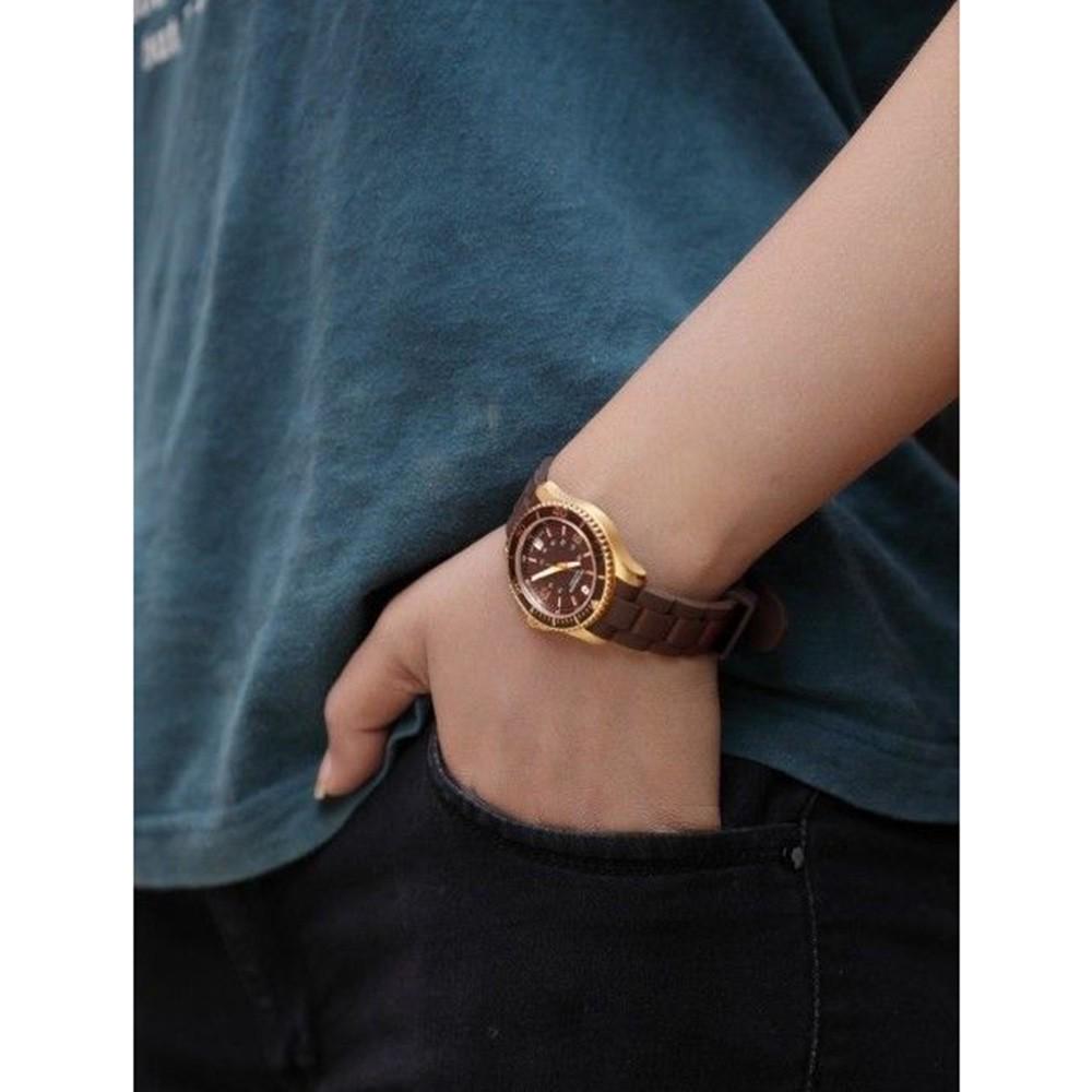 Наручний годинник жіночий Victorinox Swiss Army Maverick Gs кварцевий Gold (V241615) - фото 4 Наручний годинник жіночий Victorinox Swiss Army Maverick Gs кварцевий Gold (V241615) - фото 4