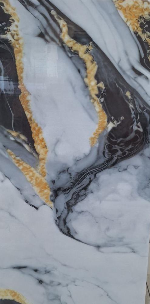 Панель самоклеящаяся декоративная для стен винил 600х300х2 мм Бело-черный мрамор с золотистыми прожилками глянцевый (F85)