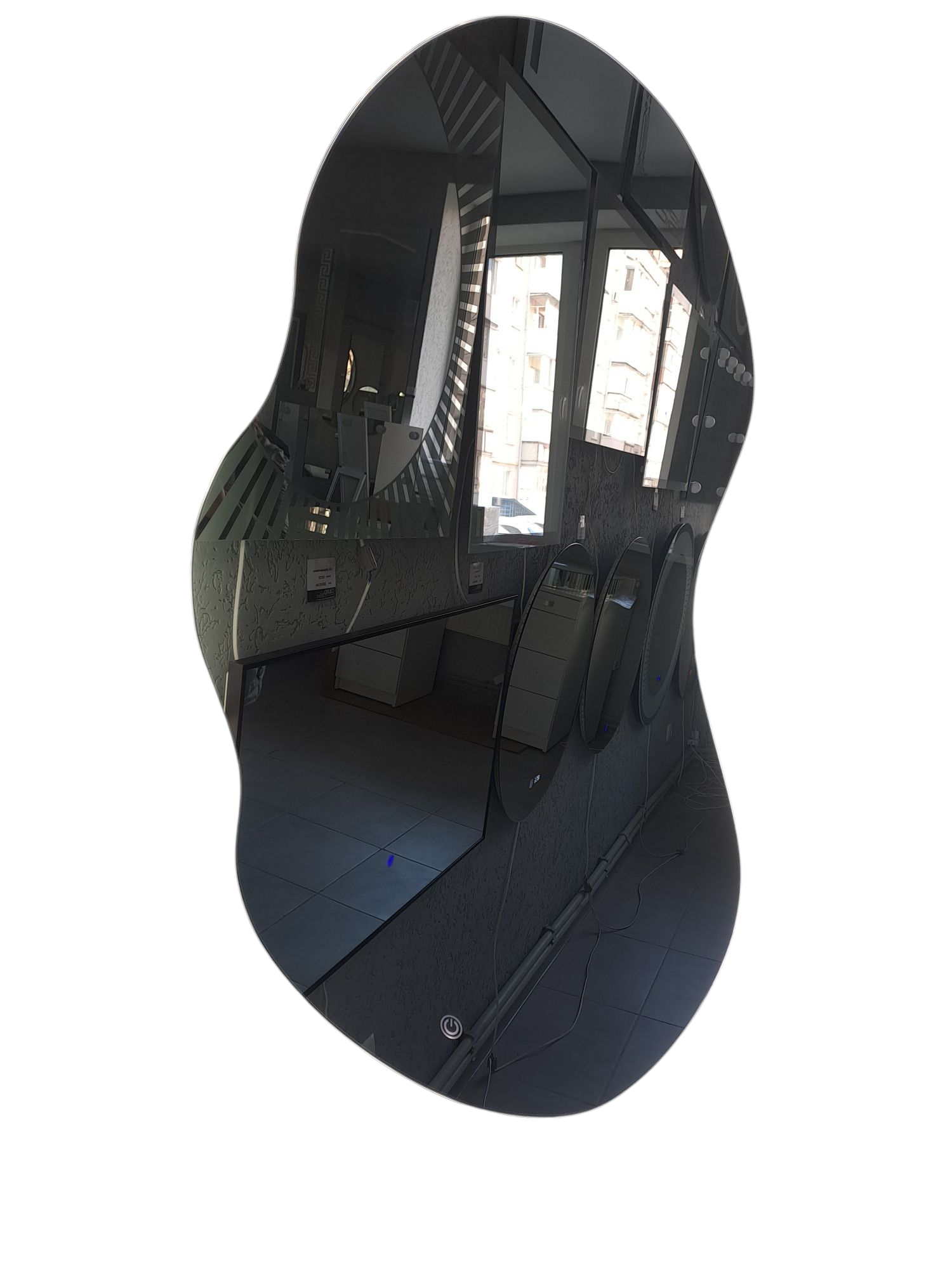 Дзеркало фігурне з фоновою підсвіткою та сенсорним вмикачем (25416917)