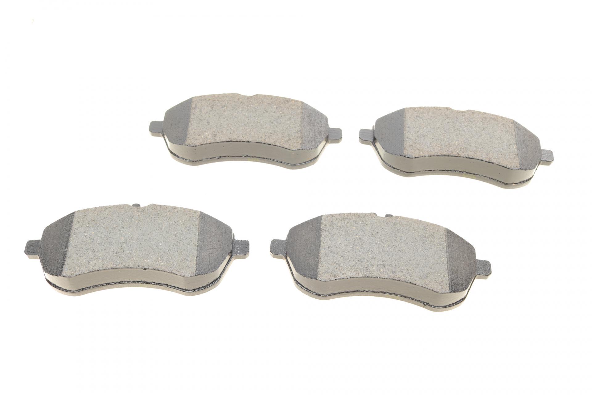 Колодки тормозные передние METELLI MB C-class W204/W205 07-/E-class W212 09-16/SLK R172 11- (22-0665-0 METELLI)