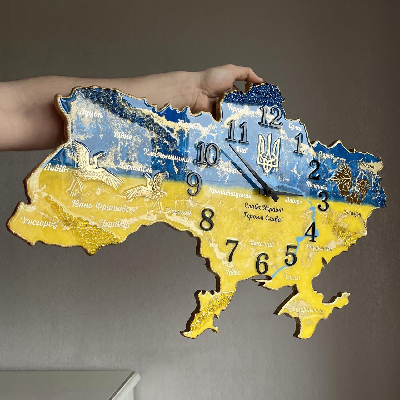 Часы настенные из эпоксидной смолы Карта Украины 60х38 см