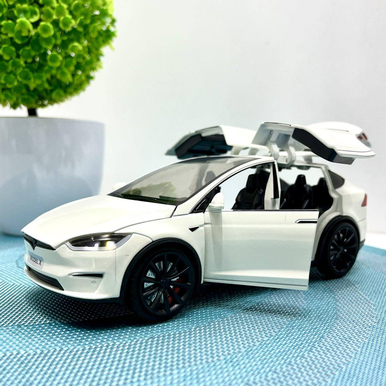 Машина АвтоСвіт Tesla Model X инерционная открываются двери/капот/багажник 17 см Белый (AP-2004) - фото 5