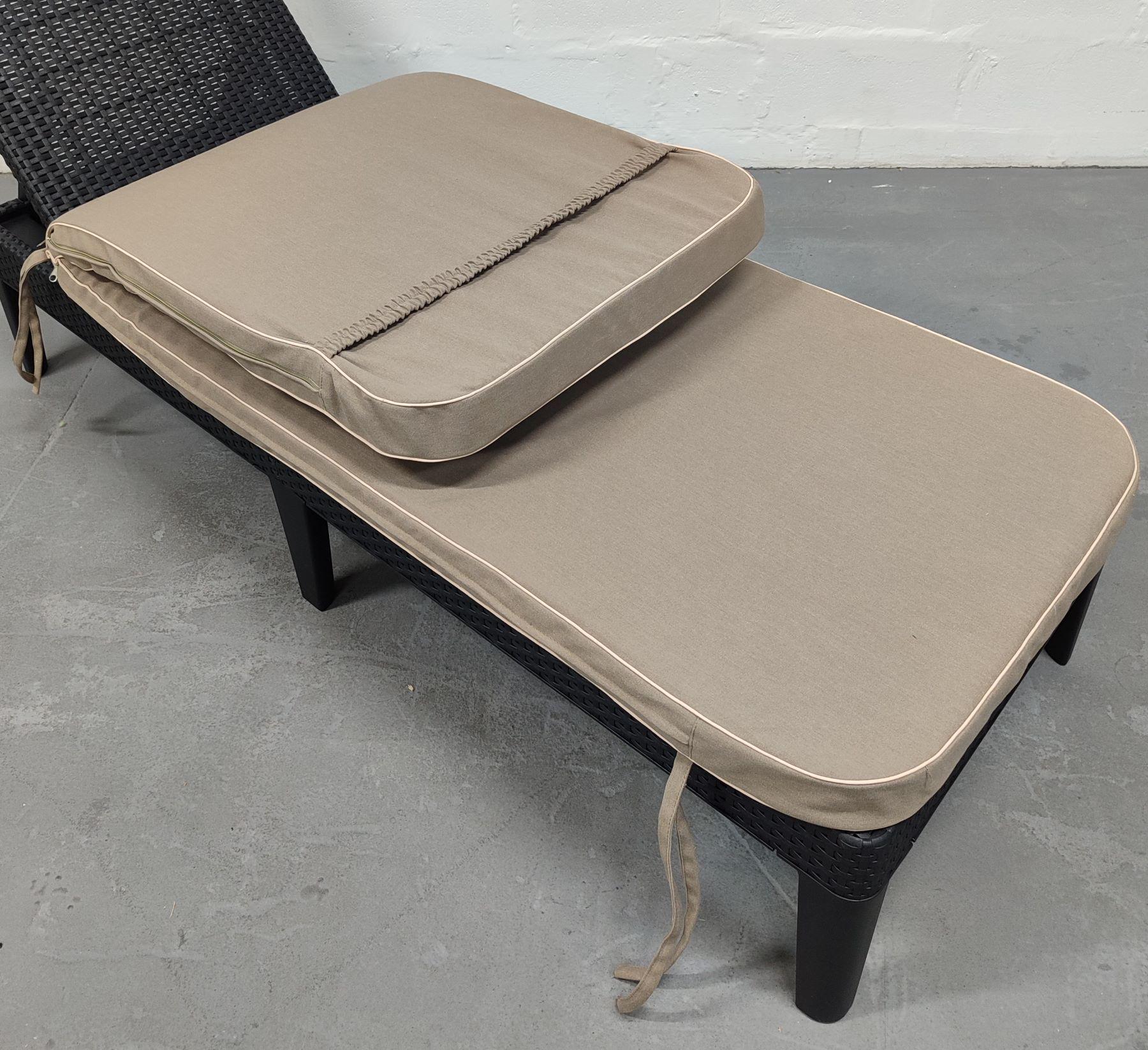 Матрас для шезлонга eGarden Mare двухсторонний акрил 195x58x6 см Кофейный (5748) - фото 4 Матрас для шезлонга eGarden Mare двухсторонний акрил 195x58x6 см Кофейный (5748) - фото 4