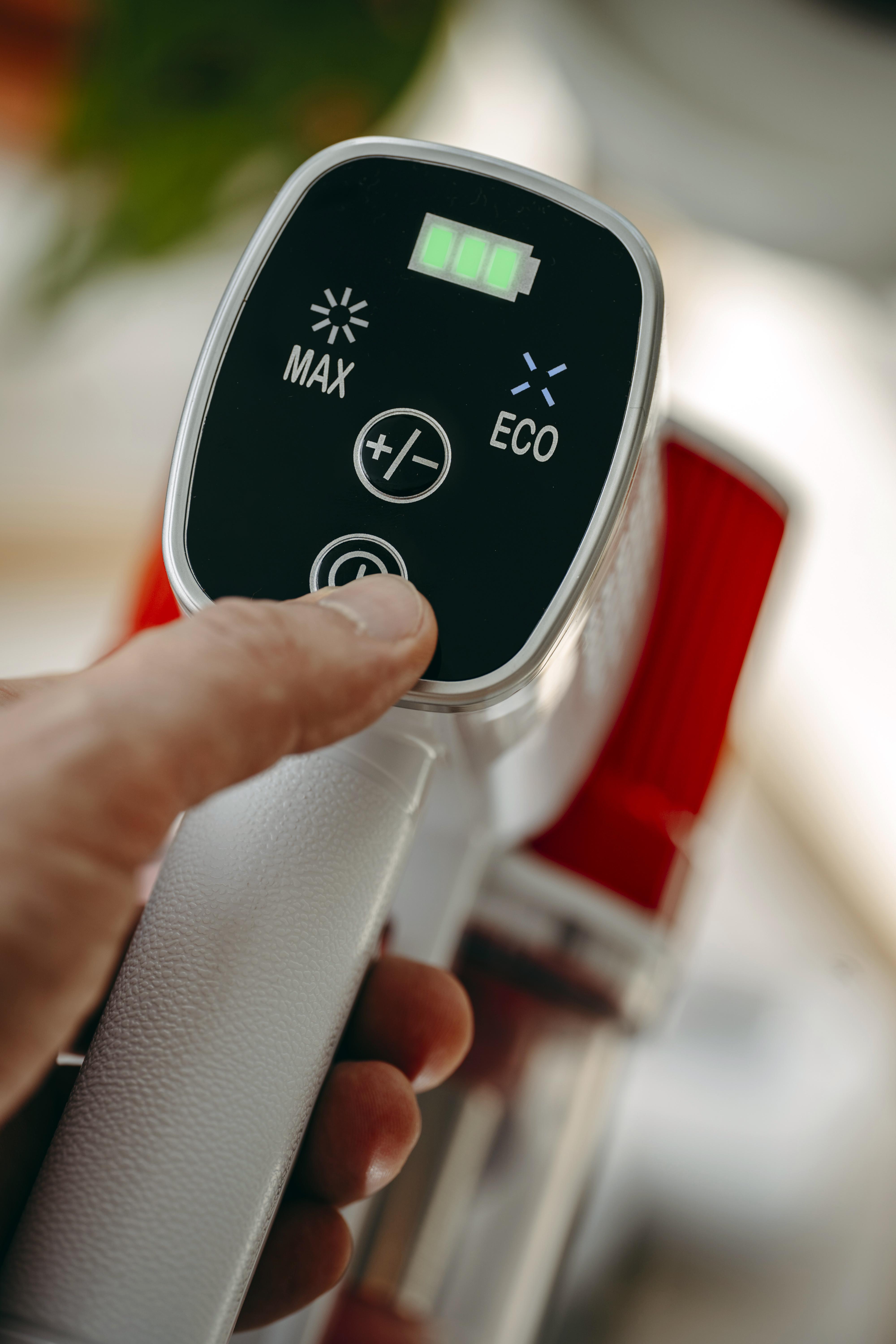 Пылесос Adler ручной аккумуляторный (AD7051) - фото 4 Пылесос Adler ручной аккумуляторный (AD7051) - фото 4