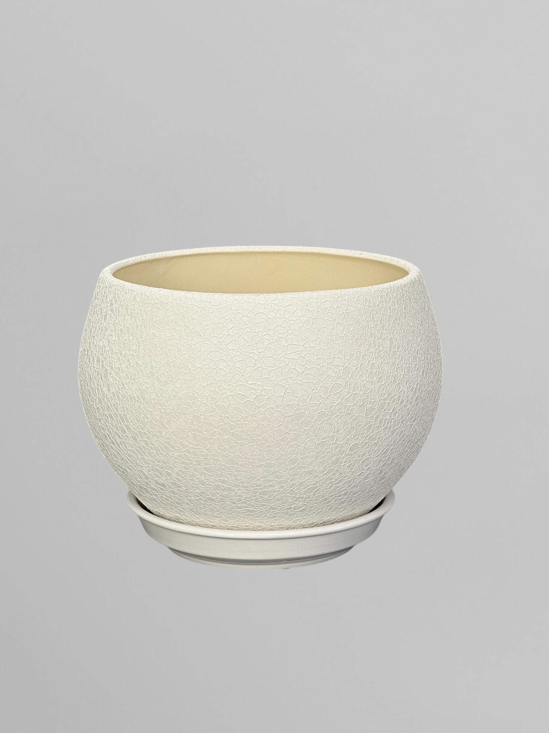 Горщик для квітів керамічний Куля шовк 4,1 л Білий (Г02002) - фото 1 Горщик для квітів керамічний Куля шовк 4,1 л Білий (Г02002) - фото 1