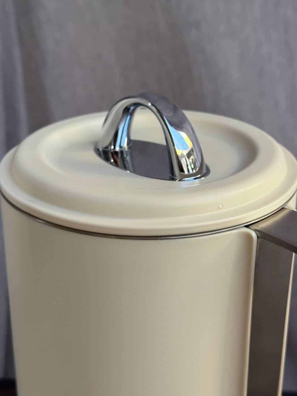 Електрочайник Magio MG-516 термостійкий 1500 Вт 1,5 л Світло-жовтий (MG-516) - фото 5 Електрочайник Magio MG-516 термостійкий 1500 Вт 1,5 л Світло-жовтий (MG-516) - фото 5