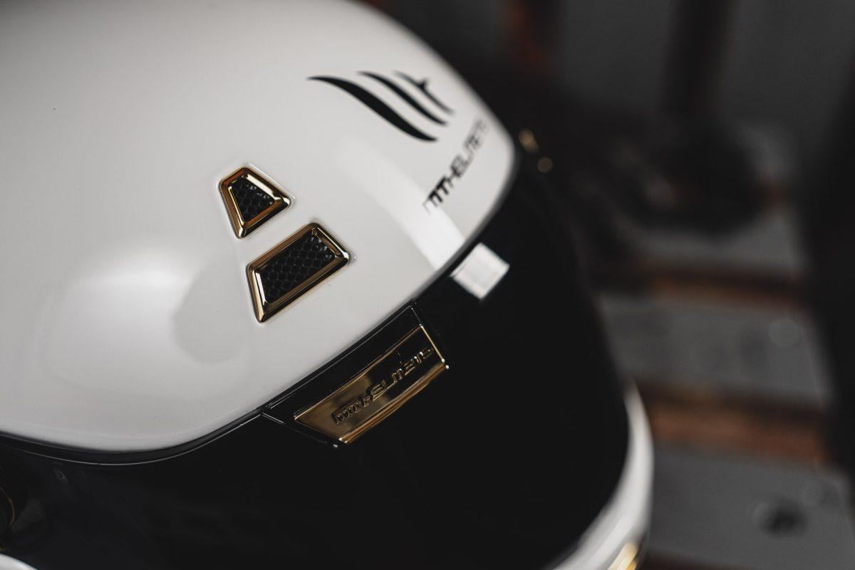 Мотошлем MT HELMETS Jarama Solid S Gloss White (25136) - фото 9