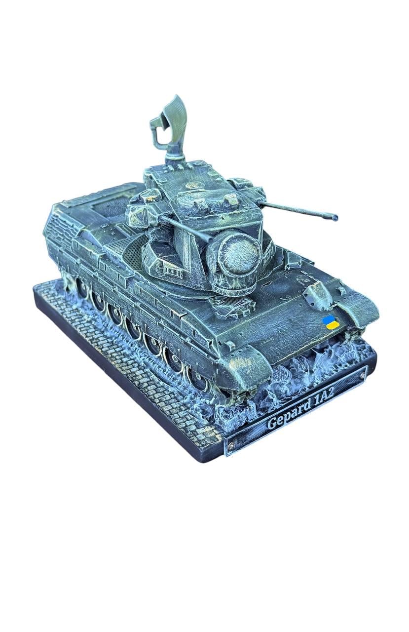 Статуетка Танк Gepard 1A2 колекційна Модель військової техніки 22х16х12 см (35818887) Статуетка Танк Gepard 1A2 колекційна Модель військової техніки 22х16х12 см (35818887)