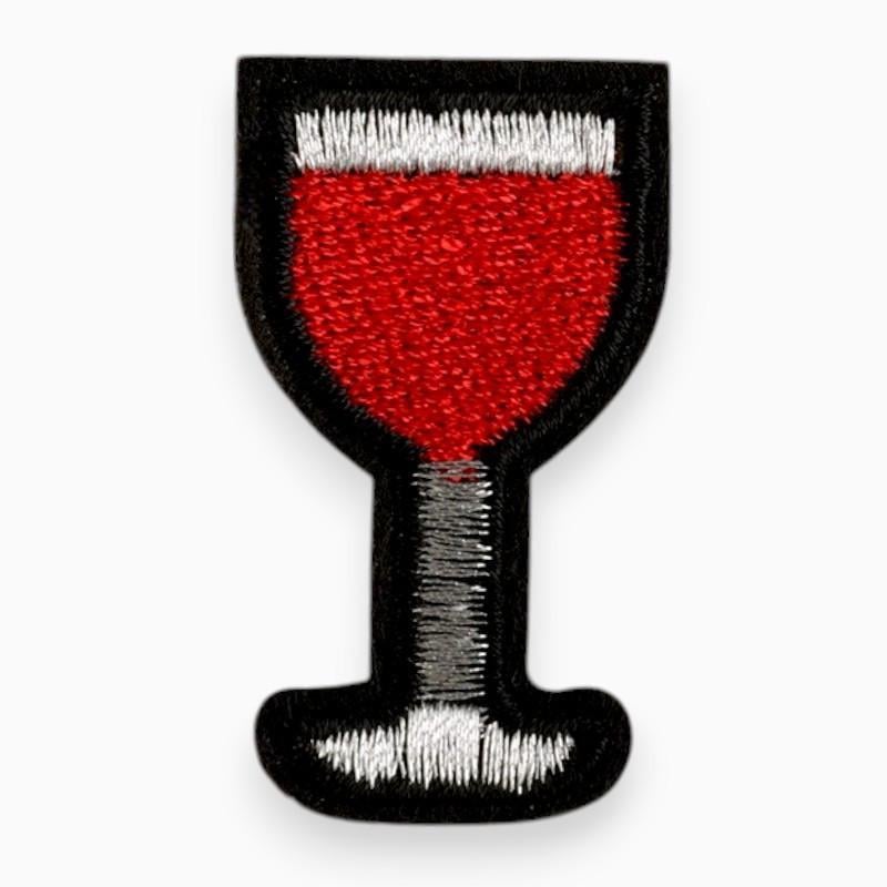 Термоаппликация Goblet вышитая 4,2х2,4 см 1 шт. Красный (АК4224е07)