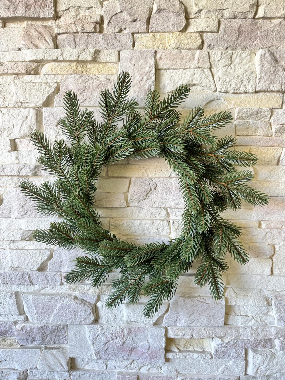 Венок литой новогодний ПЛАСТМАКС №1 комбинированный (VX 4210)