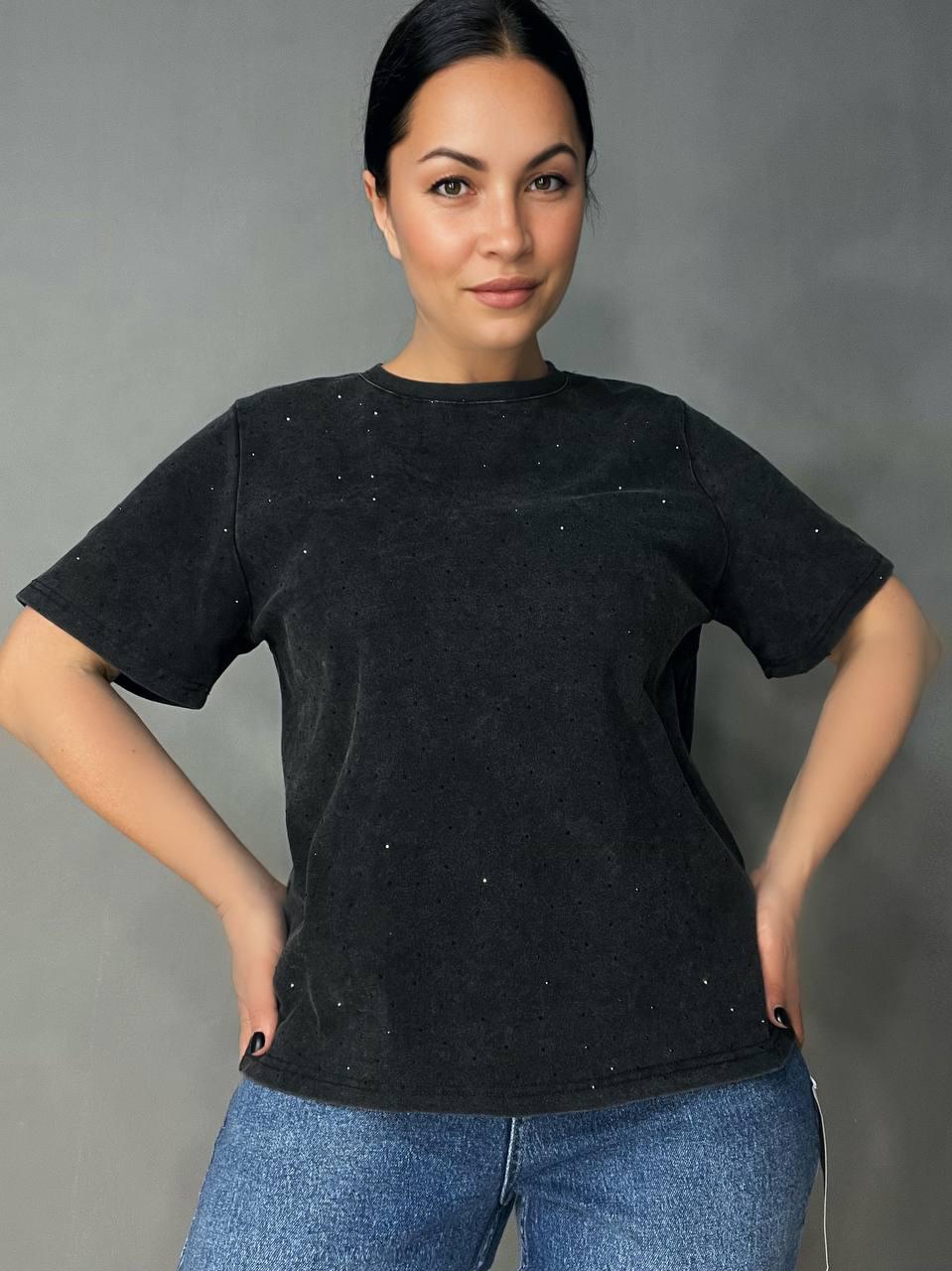Футболка женская A-N 2668 вареная средней длины россыпь камней OS Черный (2062)