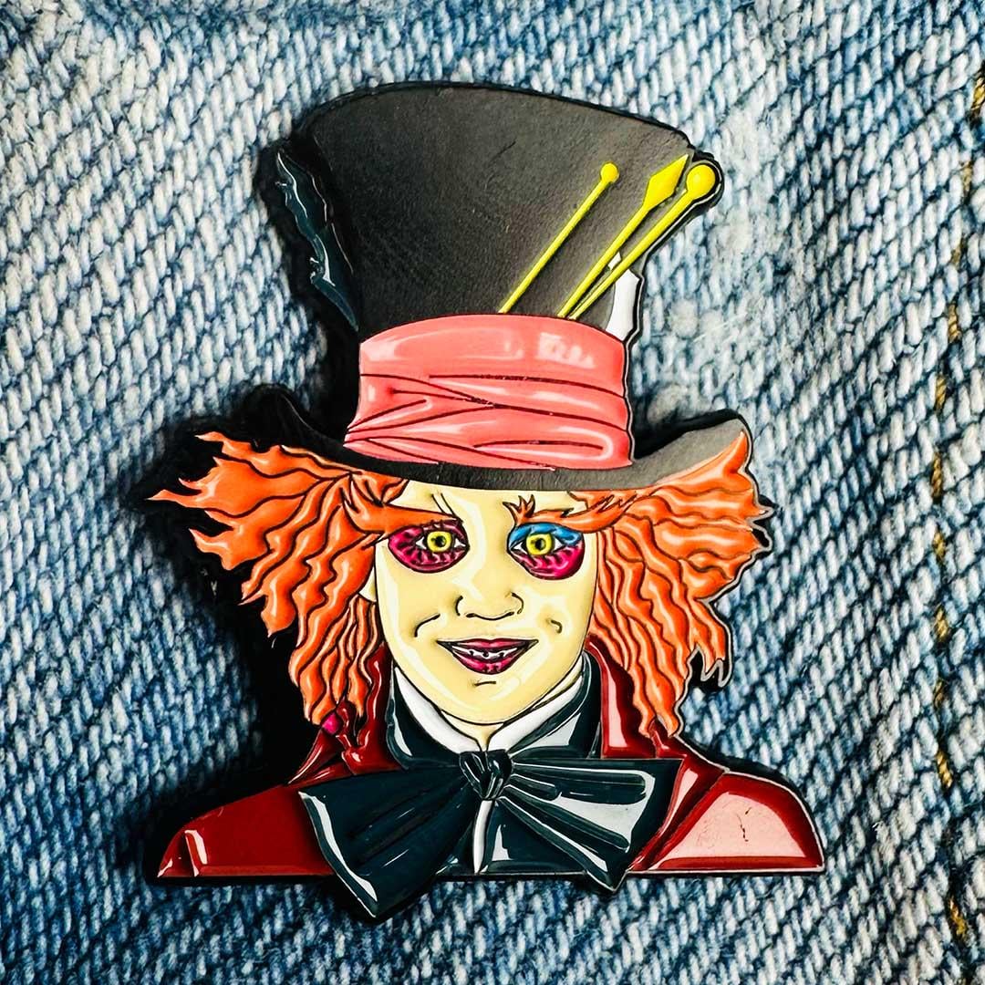 Значок-пін Alice in Wonderland Hatter (00000002619)