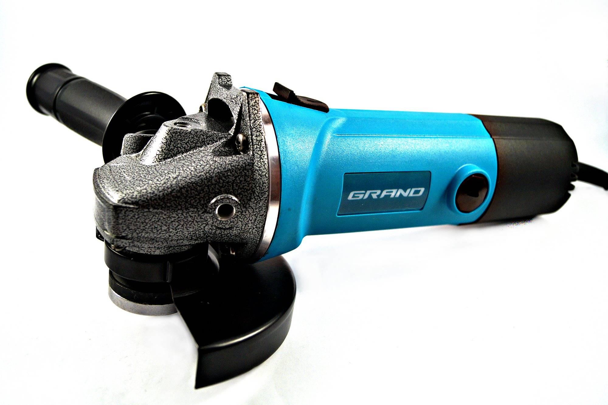 Угловая шлифовальная машина Grand МШУ 125-1350Е с регулятором оборотов