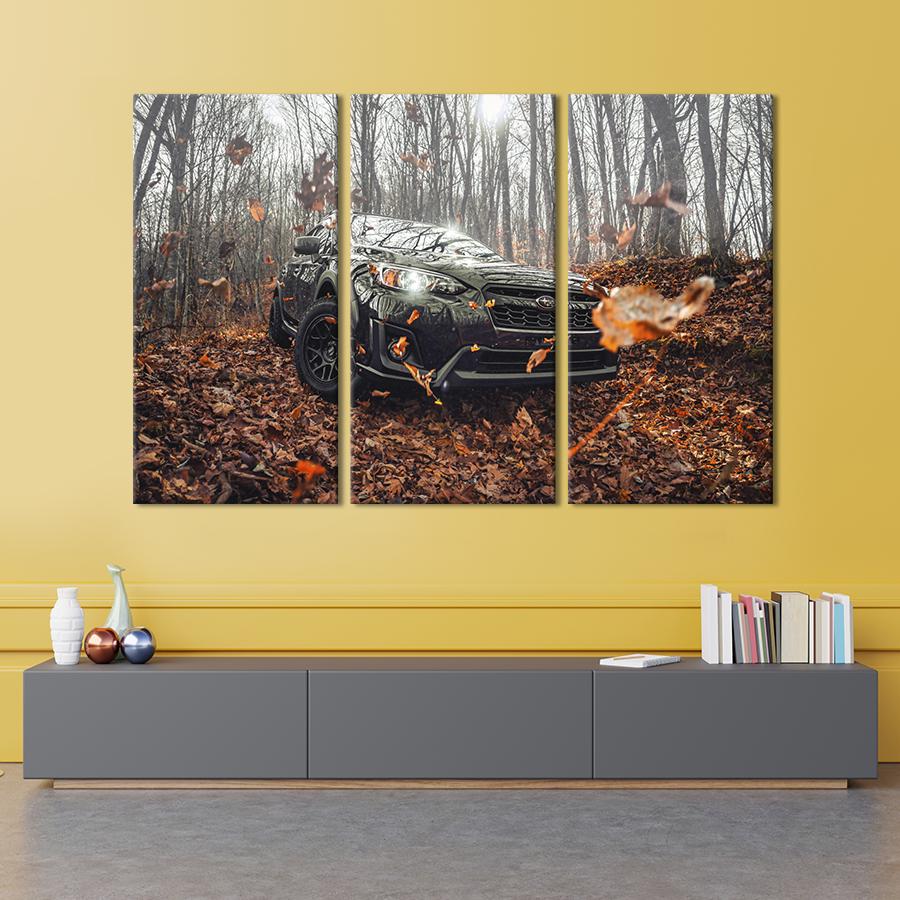 Картина на холсте триптих Внедорожник в осеннем лесу 128x81 см (1378-31)