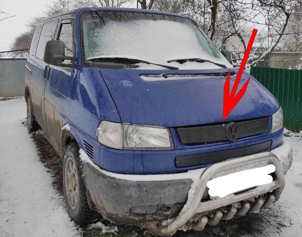 Зимняя верхняя накладка на решетку Матовая на косую морду Digital Designs для Volkswagen T4 Caravelle/Multivan abs-пластик Черный