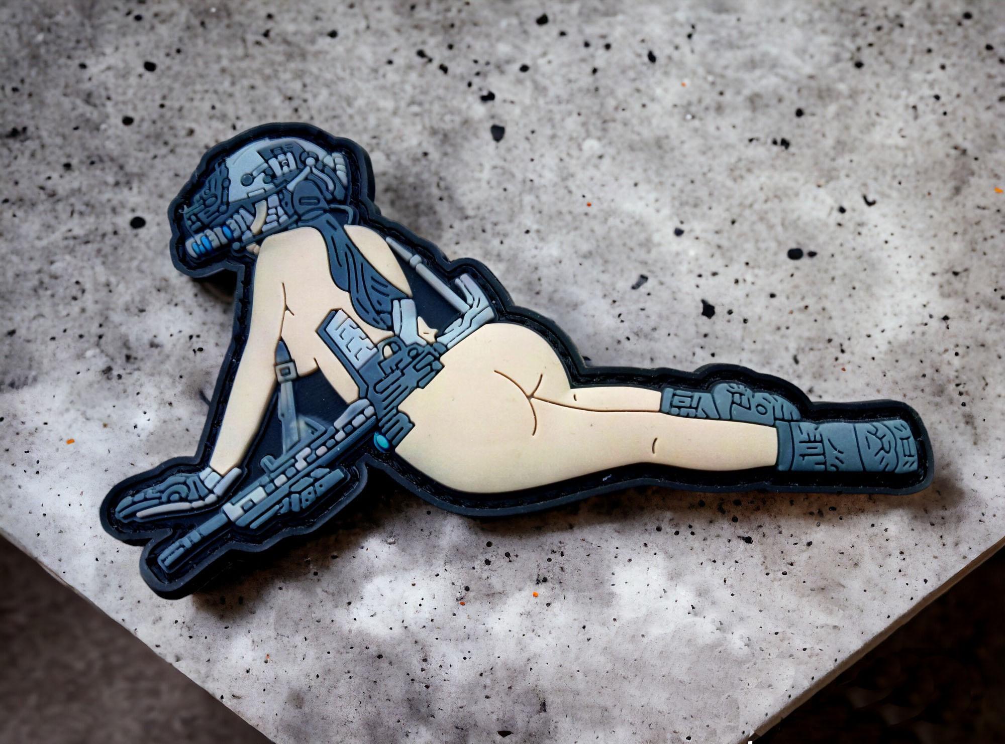 Шеврон-патч Sexy Girl with gun vl (13774345) Шеврон-патч Sexy Girl with gun vl (13774345)