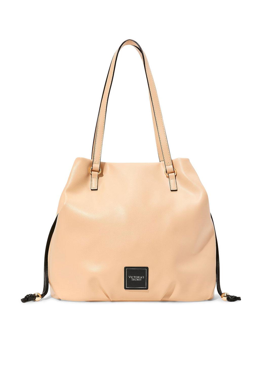 Сумка Victoria's Secret 40x30x13 см Бежевий (116000148518QBSOS) Сумка Victoria's Secret 40x30x13 см Бежевий (116000148518QBSOS)