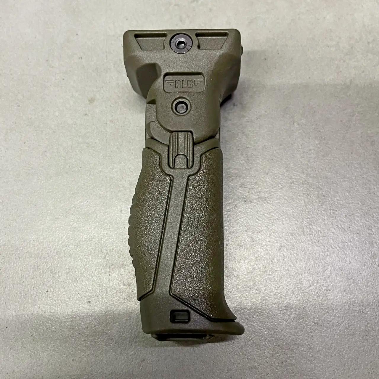 Рукоятка переноса огня DLG Tactical DLG-048 на Picatinny складная Олива (242254) - фото 3 Рукоятка переноса огня DLG Tactical DLG-048 на Picatinny складная Олива (242254) - фото 3