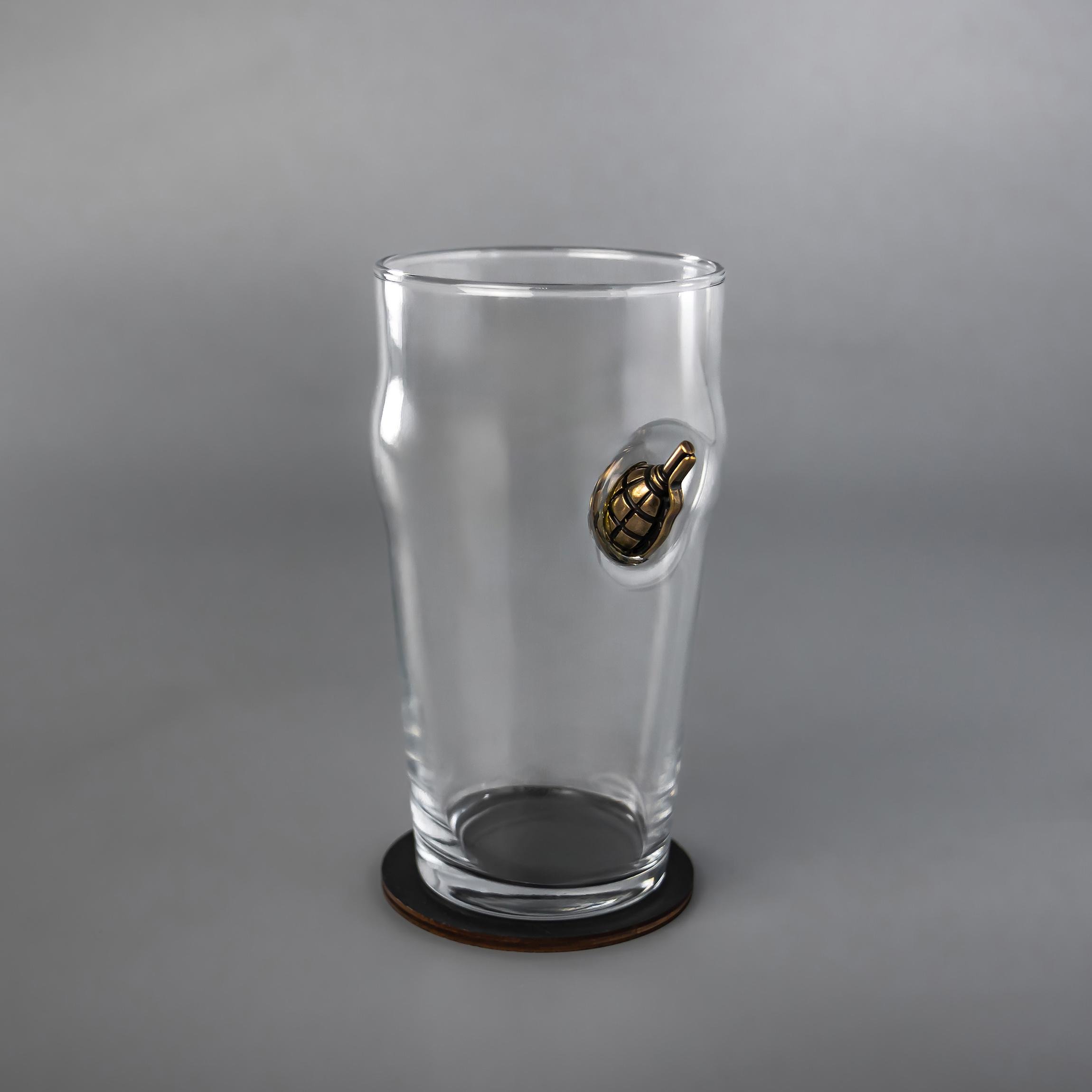 Бокал для пива с лимонкой VSKLO 500 мл (19483947) - фото 1 Бокал для пива с лимонкой VSKLO 500 мл (19483947) - фото 1