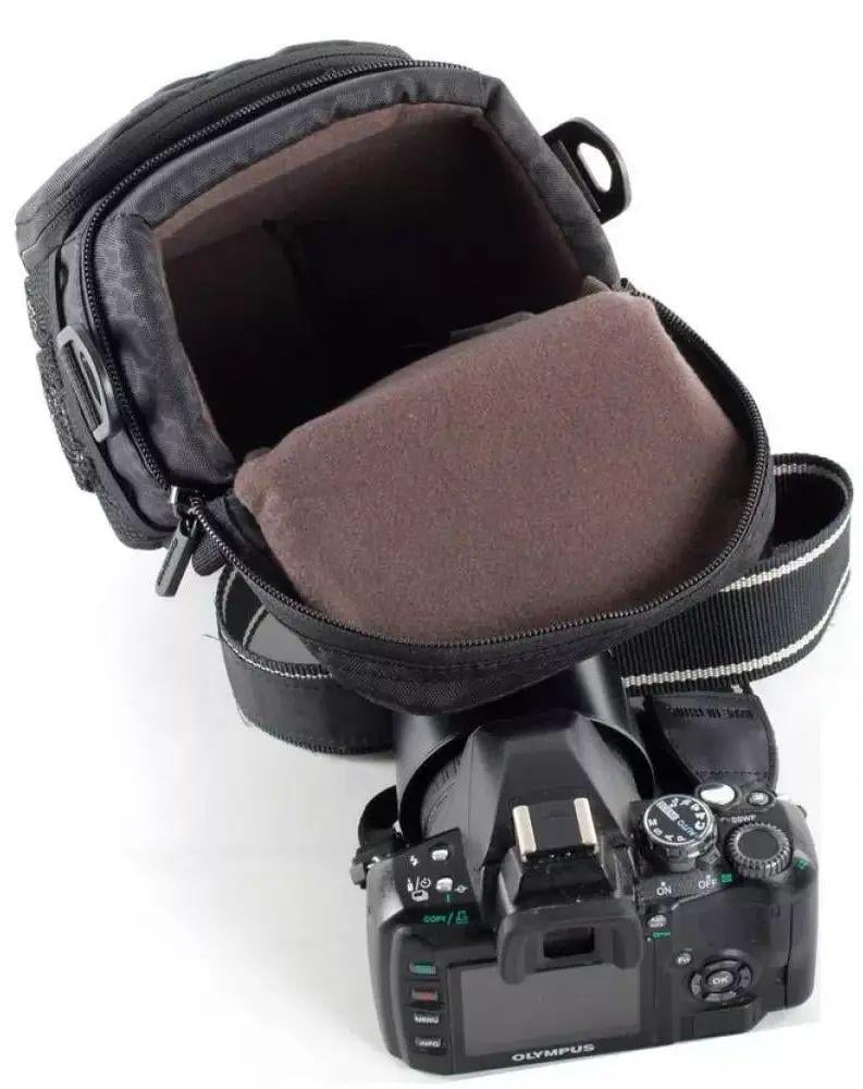 Сумка для фотокамери Continent Чорний (FF-04Black) - фото 6 Сумка для фотокамери Continent Чорний (FF-04Black) - фото 6