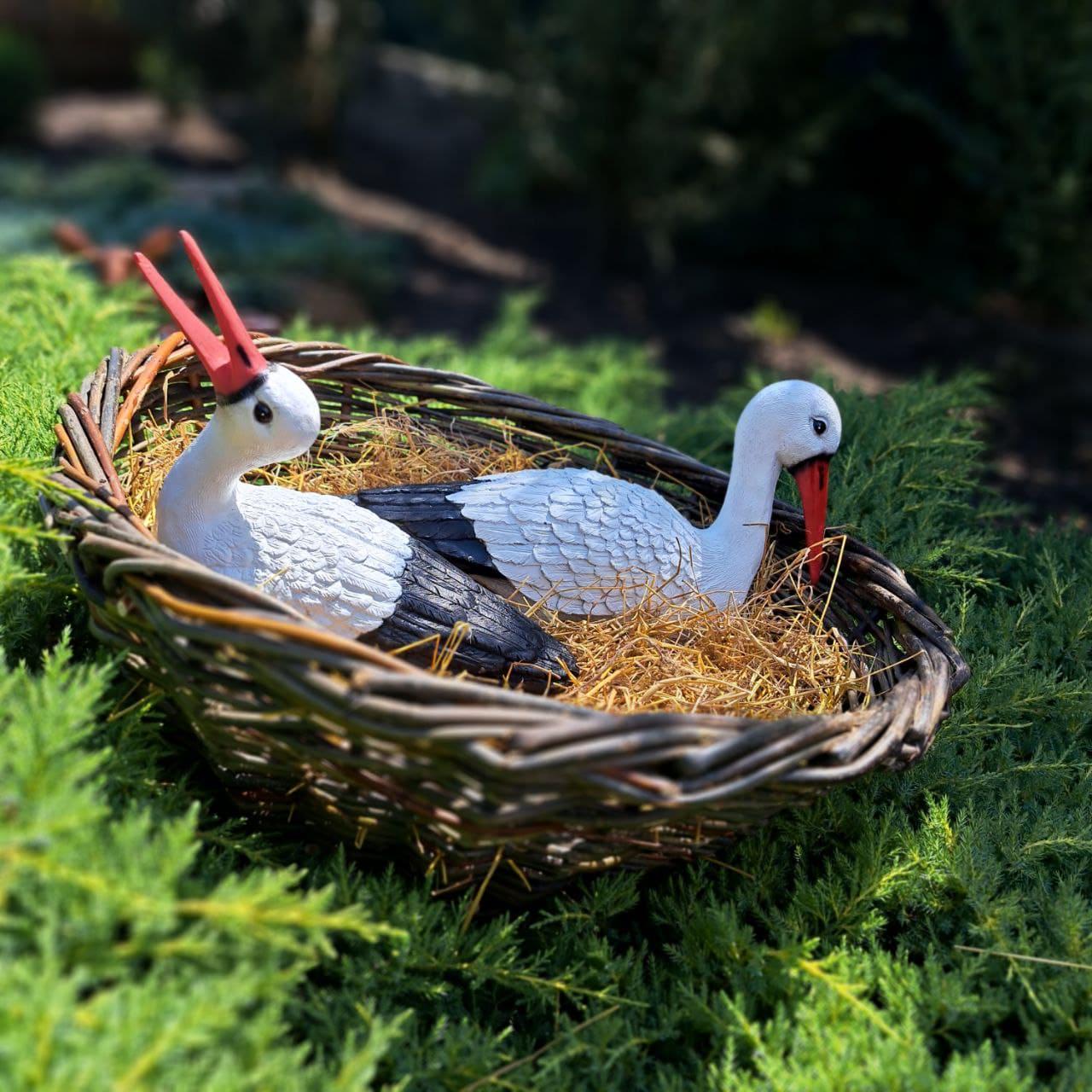 Комплект садових фігур Родина лелек №146 гніздо з лози 50 см