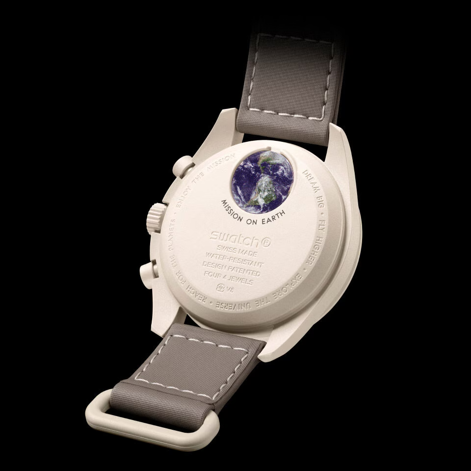 Наручные часы SwatchxOmega Bioceramic MoonSwatch Collection Mission to Earth Desert (SO33T103) - фото 4