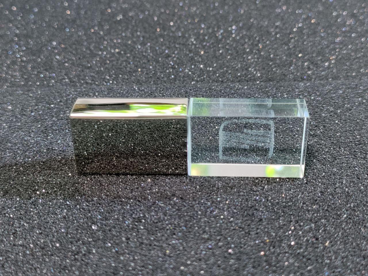 Флешка з логотипом SEAT 32 ГБ (1939774602)