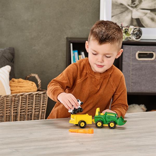 Игровой набор-конструктор John Deere Kids Трактор с ковшом и прицепом (47209) - фото 7