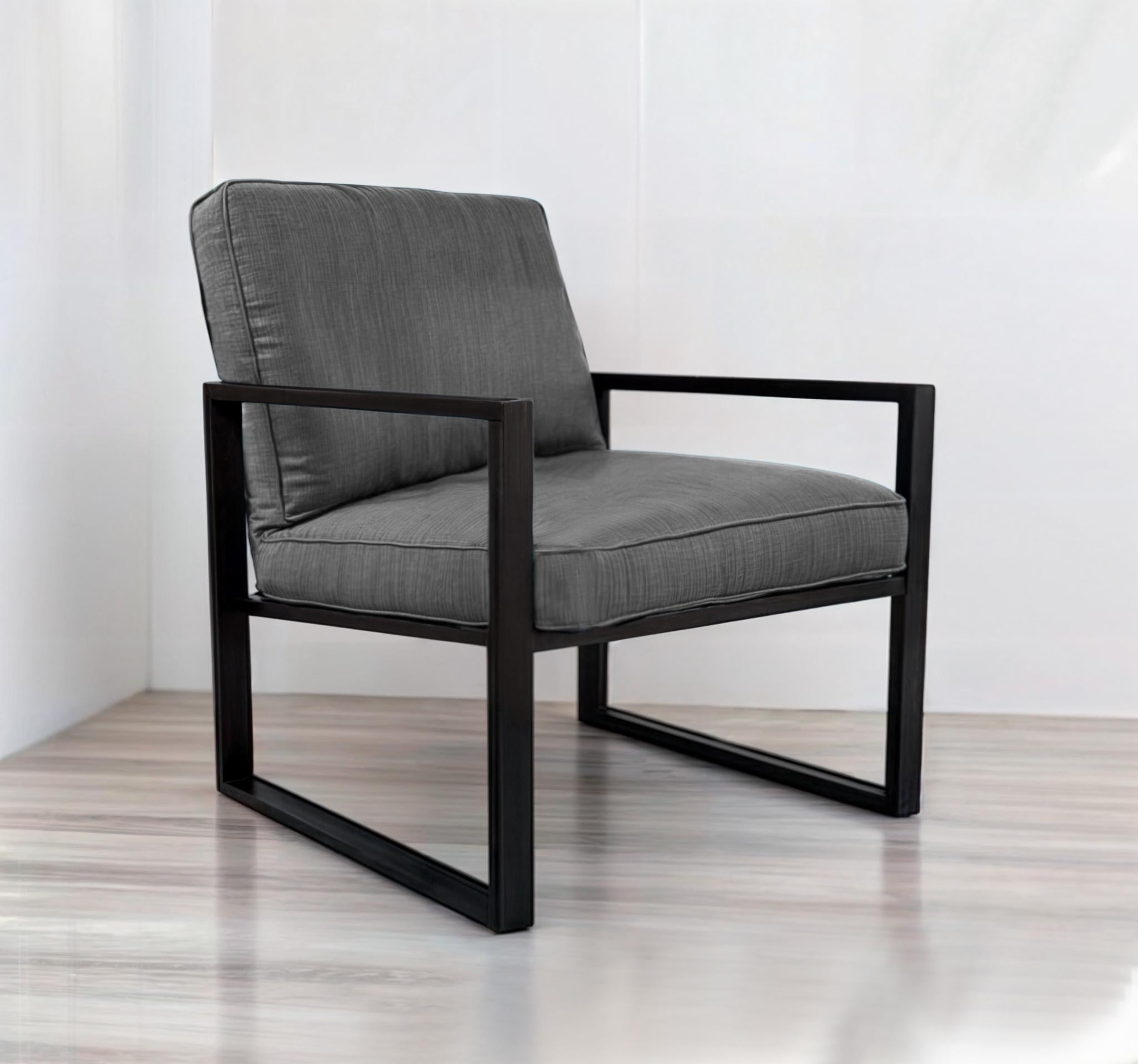 Крісло металеве Tobi Sho Лофт Стейт DV1 з підлокітниками та м'якими подушками 750х700х700 мм рогожка 34/Світло-сірий