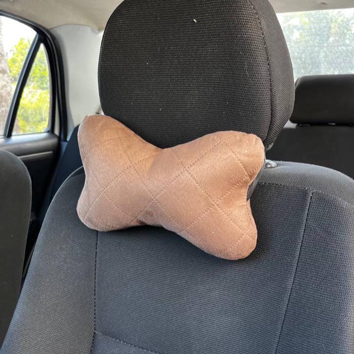 Подушка в машину с алькантарой 27x16x8 см Коричневый (24167327) - фото 1 Подушка в машину с алькантарой 27x16x8 см Коричневый (24167327) - фото 1