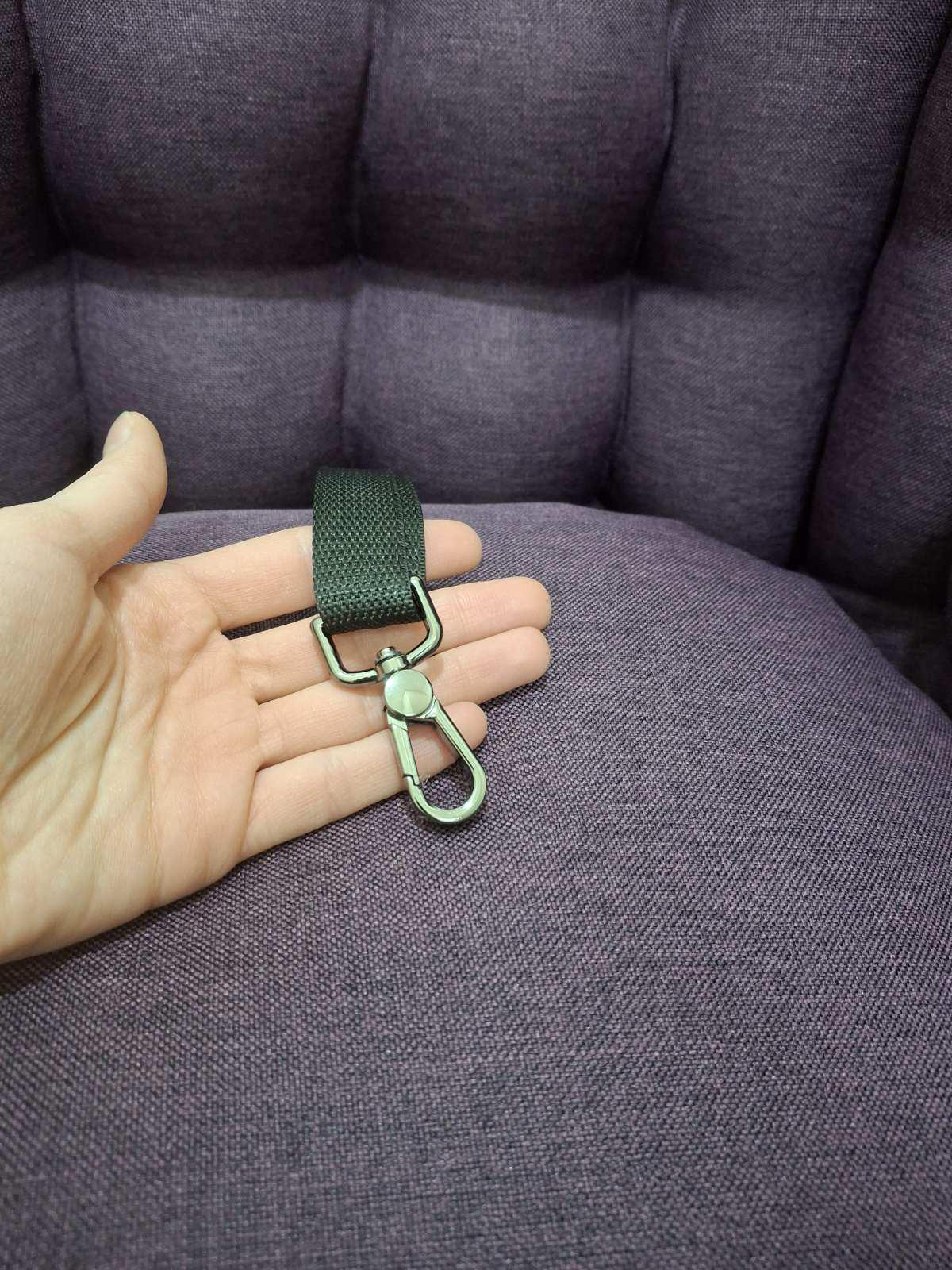 Автомобільне крісло для собак Huge and Tiny зі знімними ременями 50x45 см Фіолетовий - фото 8 Автомобільне крісло для собак Huge and Tiny зі знімними ременями 50x45 см Фіолетовий - фото 8