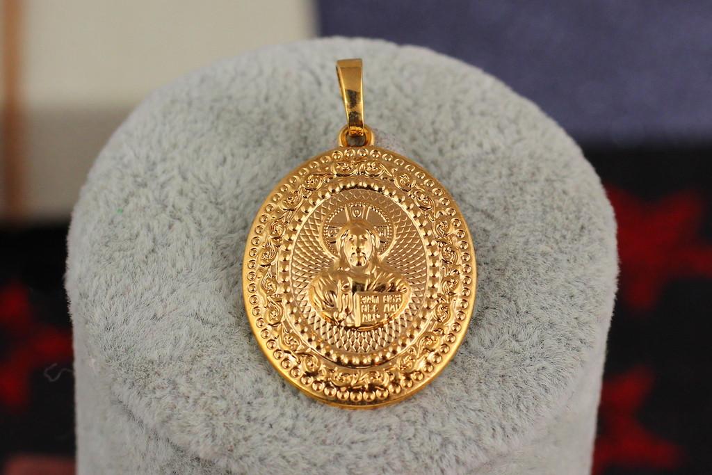 Ладанка Xuping Jewelry Иисус спаситель круглая 3 см Золотистый